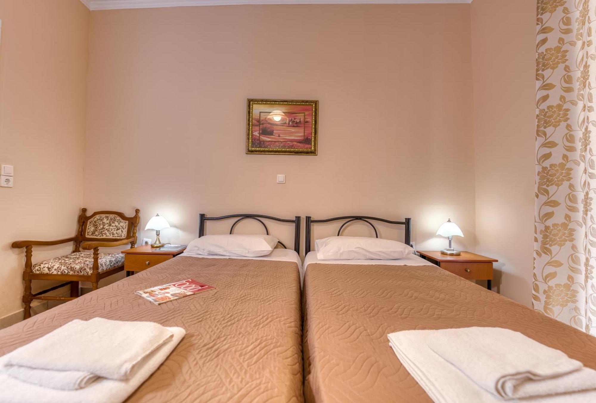 Villa Angela Ágios Matthaíos Екстериор снимка