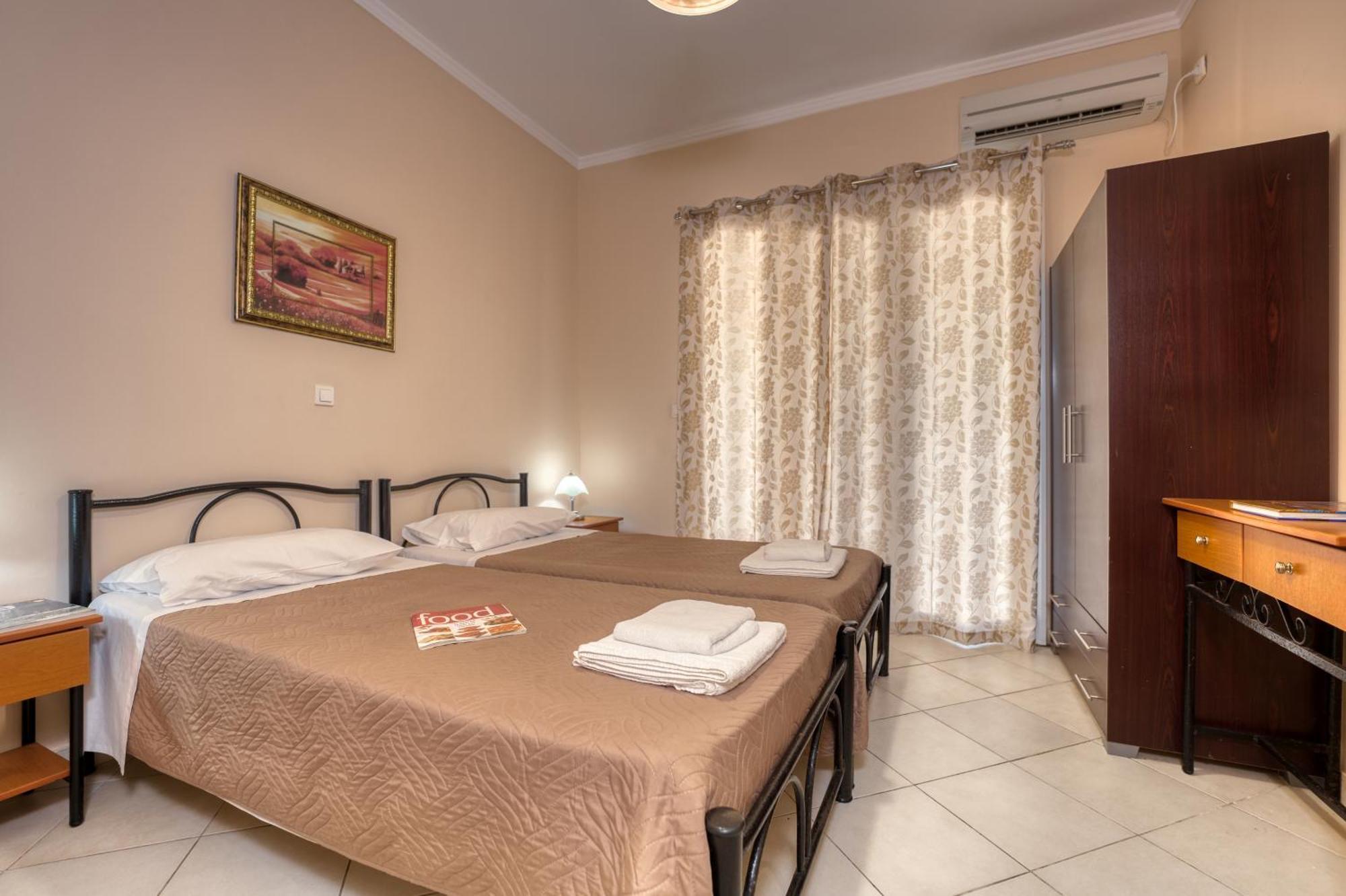 Villa Angela Ágios Matthaíos Екстериор снимка